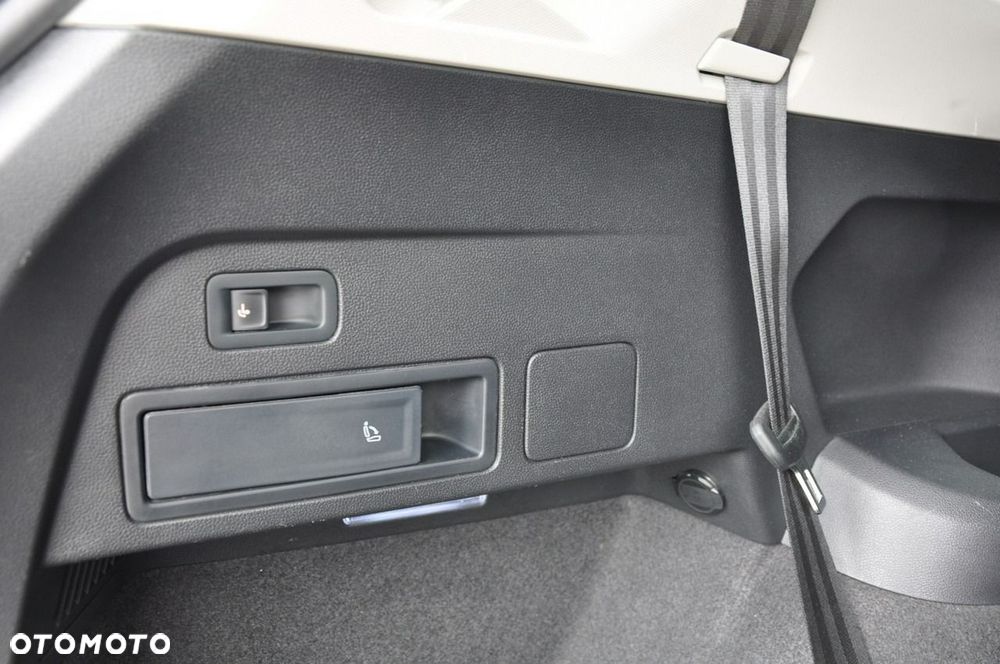 Volkswagen Tiguan Allspace 2.0 TSI 4Mot Life DSG 7os - 28