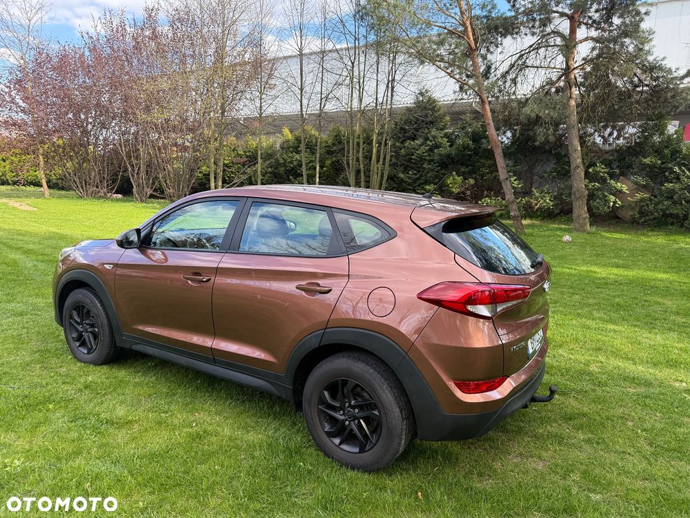 Hyundai Tucson 1.6 GDI BlueDrive Comfort 2WD - 16