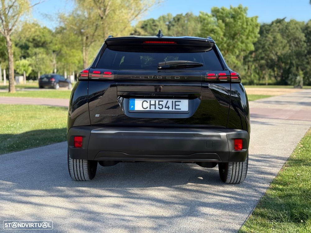 Peugeot e-2008 Allure - 6