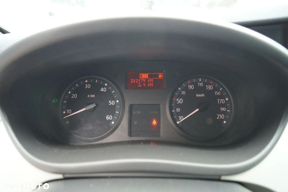 Renault Trafic - 14