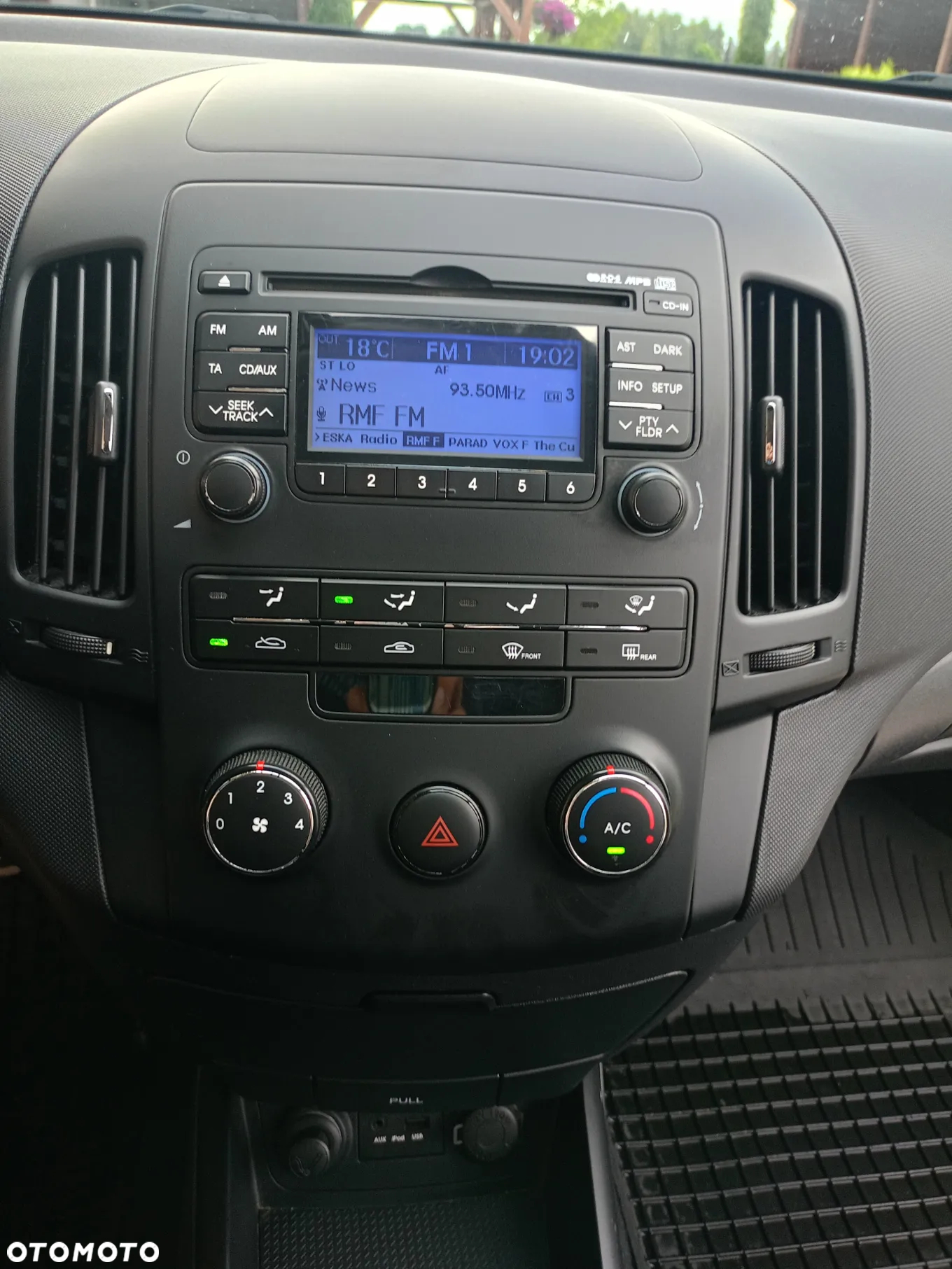 Hyundai i30 1.4 FIFA WM Edition - 14