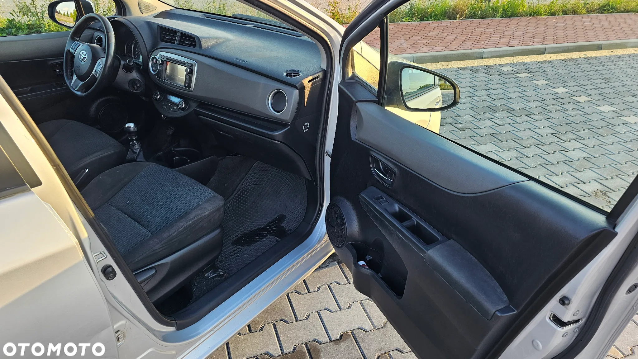 Toyota Yaris 1.33 Sol - 13