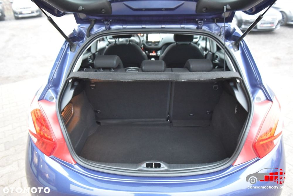 Peugeot 208 - 16