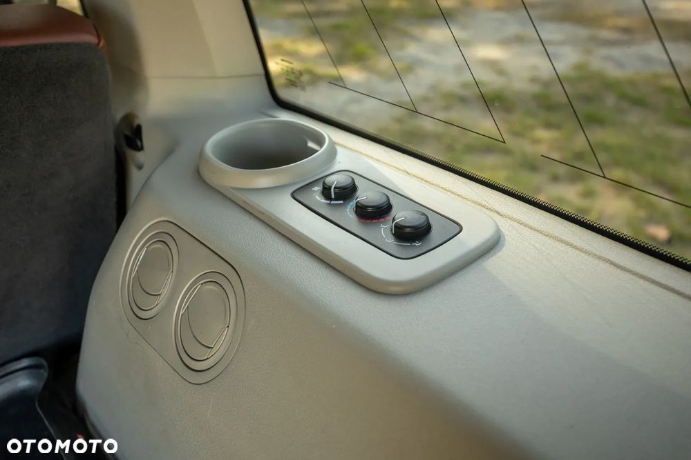 Jeep Commander 3.0 CRD Limited - 24