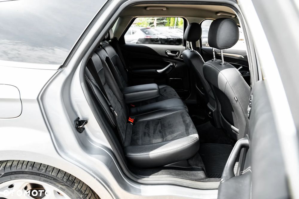 Ford Mondeo 2.5 Titanium X - 13