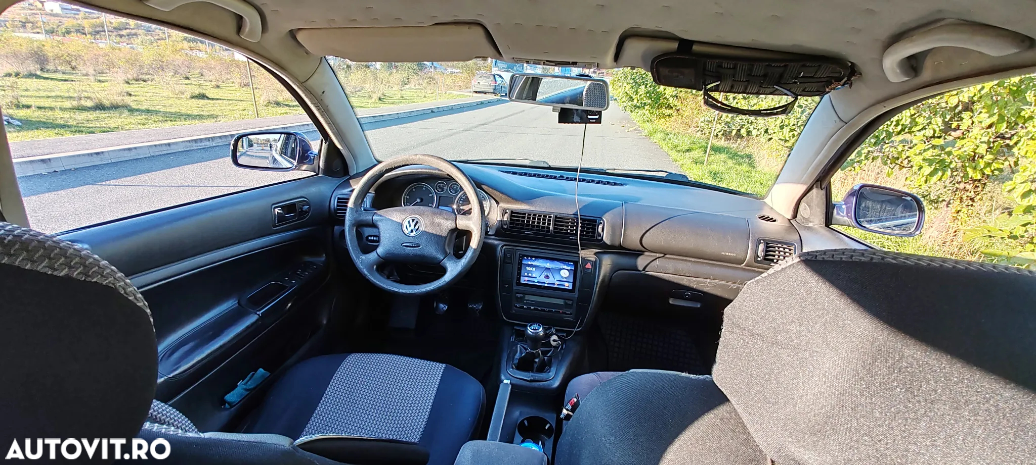 Volkswagen Passat - 16