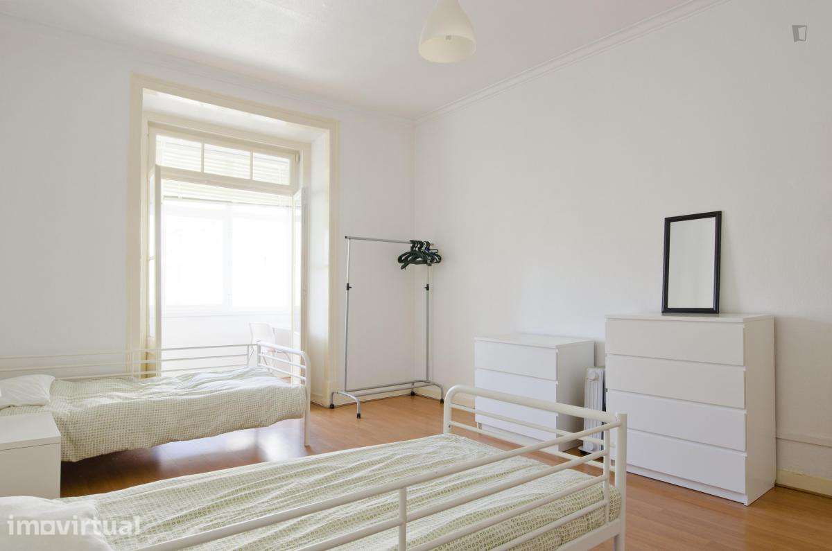 Quarto - localizado em Saldanha Lisbon - Grande imagem: 2/23