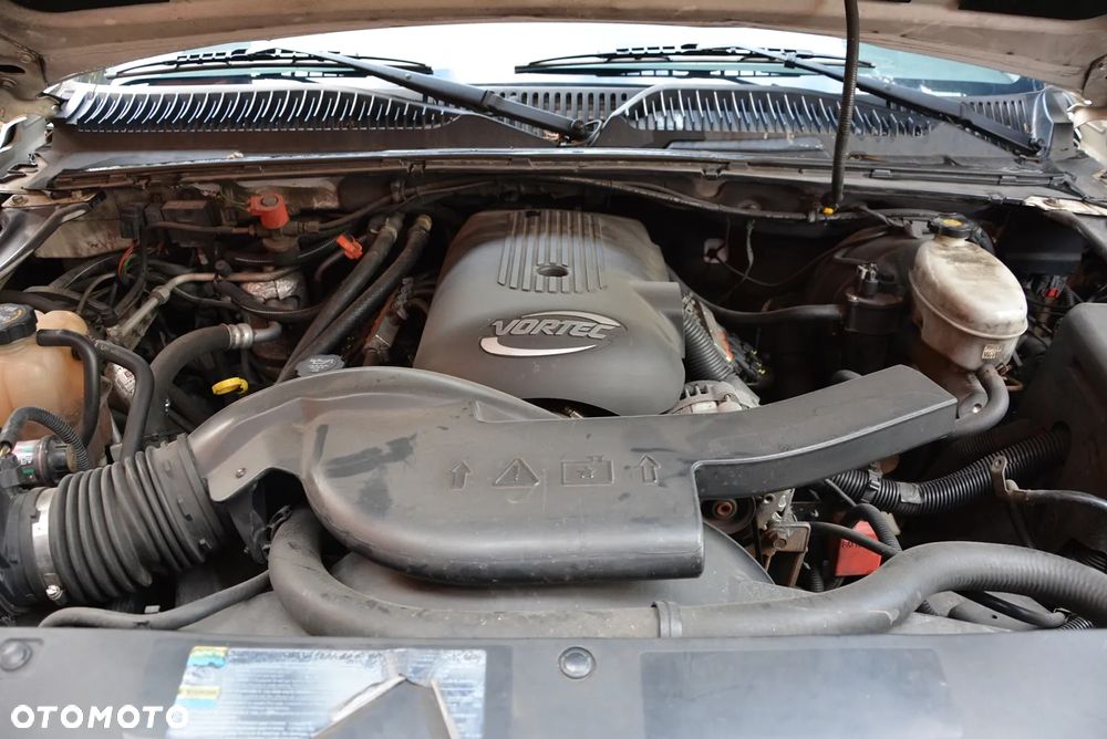 Cadillac Escalade - 8