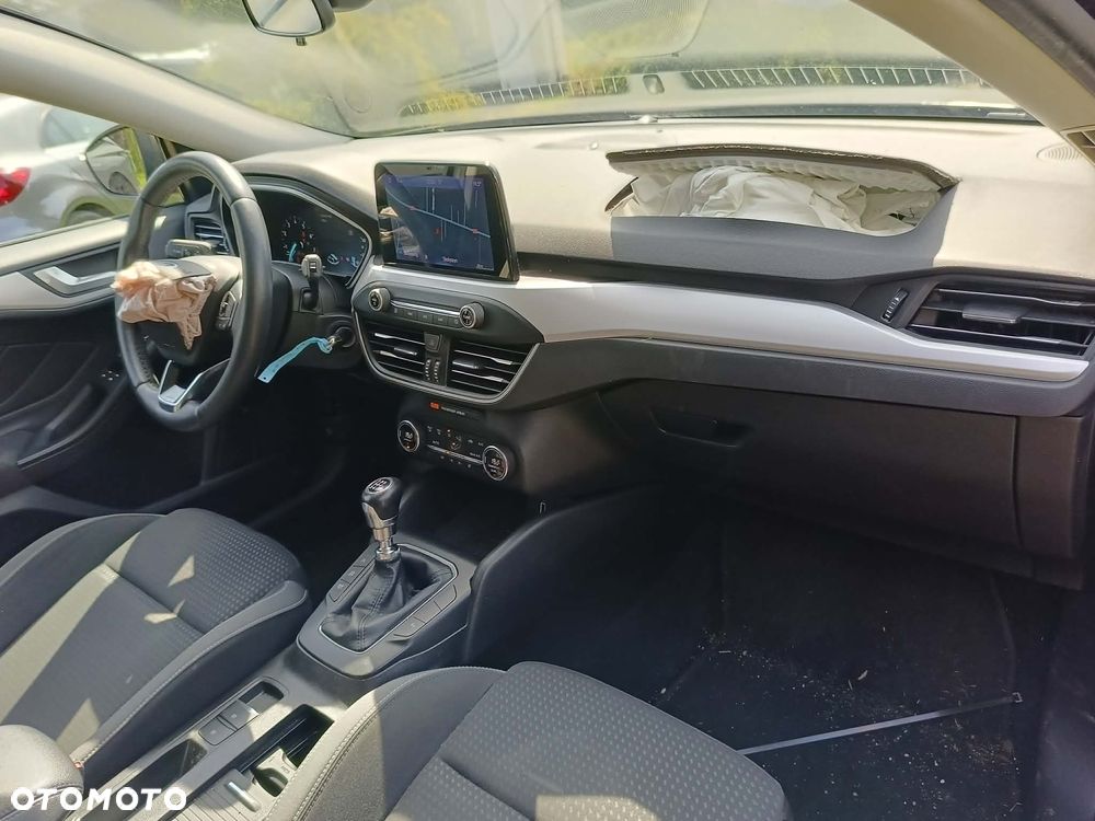 Ford Focus 1.0 EcoBoost Titanium - 15