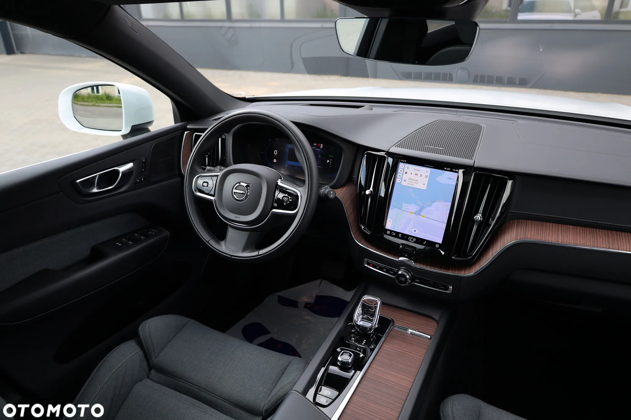 Volvo XC 60 T6 AWD Plug-In Hybrid Inscription - 29