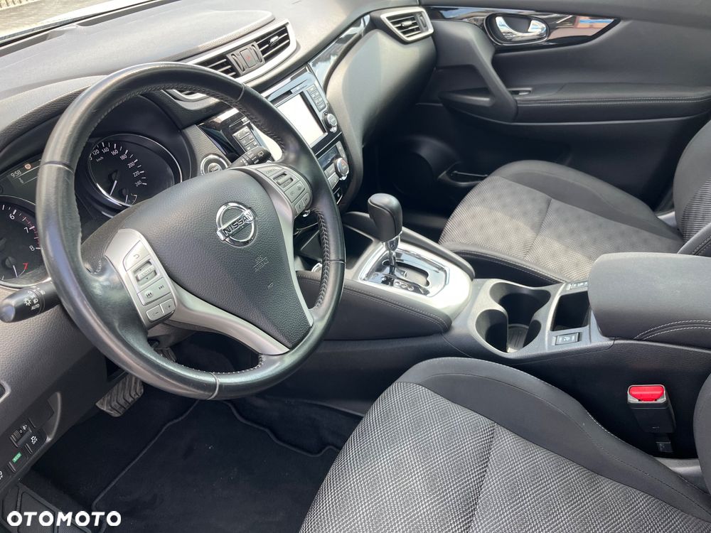 Nissan Qashqai 1.2 DIG-T N-Connecta Xtronic EU6 - 8