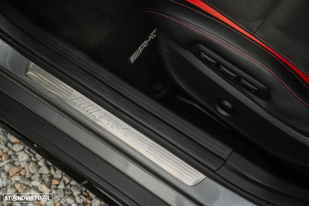 Mercedes-Benz GLA 45 AMG - 26