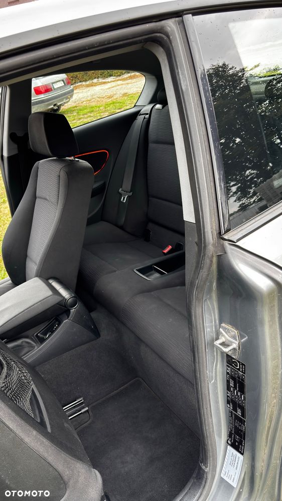 BMW Seria 1 116d - 16