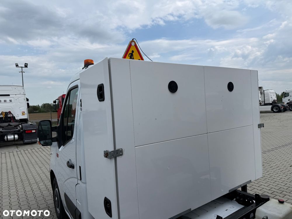 Renault MASTER 145 / WYWROTKA / NOWY MODEL / KLIMA / KUFER / Z FRANCJI / STAN BDB / / / - 31