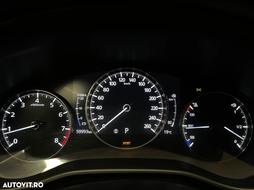 Mazda 3 e-Skyactiv G122 AT MHEV Plus - 28