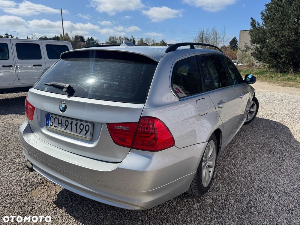BMW Seria 3 318d DPF Edition Sport - 4