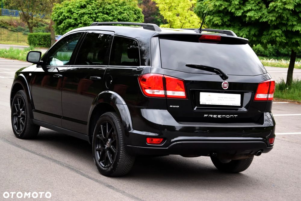 Fiat Freemont 2.0 Multijet Black Code AWD - 8