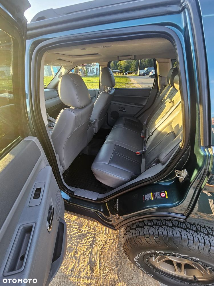 Jeep Grand Cherokee - 10