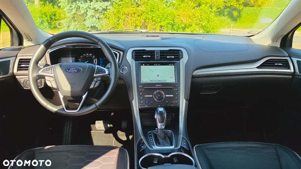 Ford Mondeo Vignale 2.0 Hybrid - 22