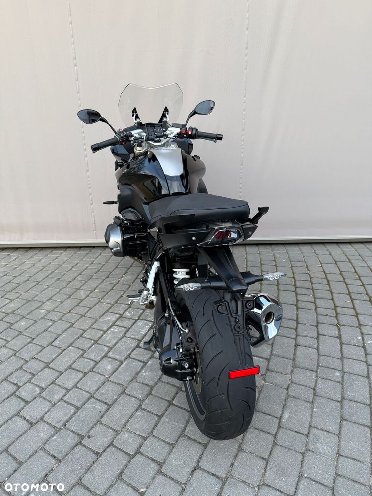 BMW R - 6