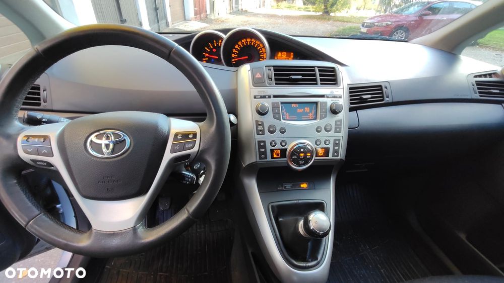 Toyota Verso 2.0 D-4D Luna 7os - 10