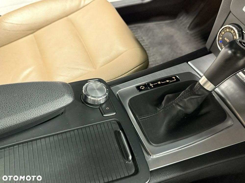 Mercedes-Benz Klasa C 220 (BlueTEC) d 7G-TRONIC Exclusive - 25