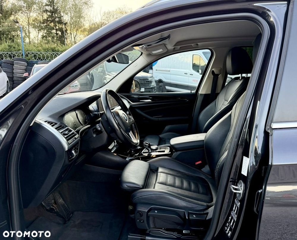 BMW X3 xDrive20d Advantage sport - 9