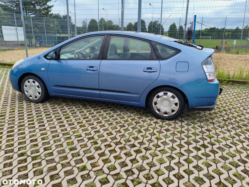 Toyota Prius 1.5 VVT-i Sol - 6