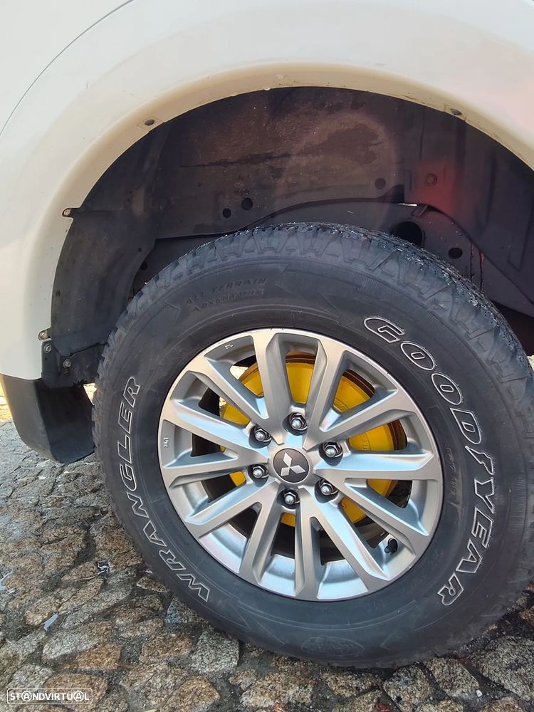 Mitsubishi L200 - 16