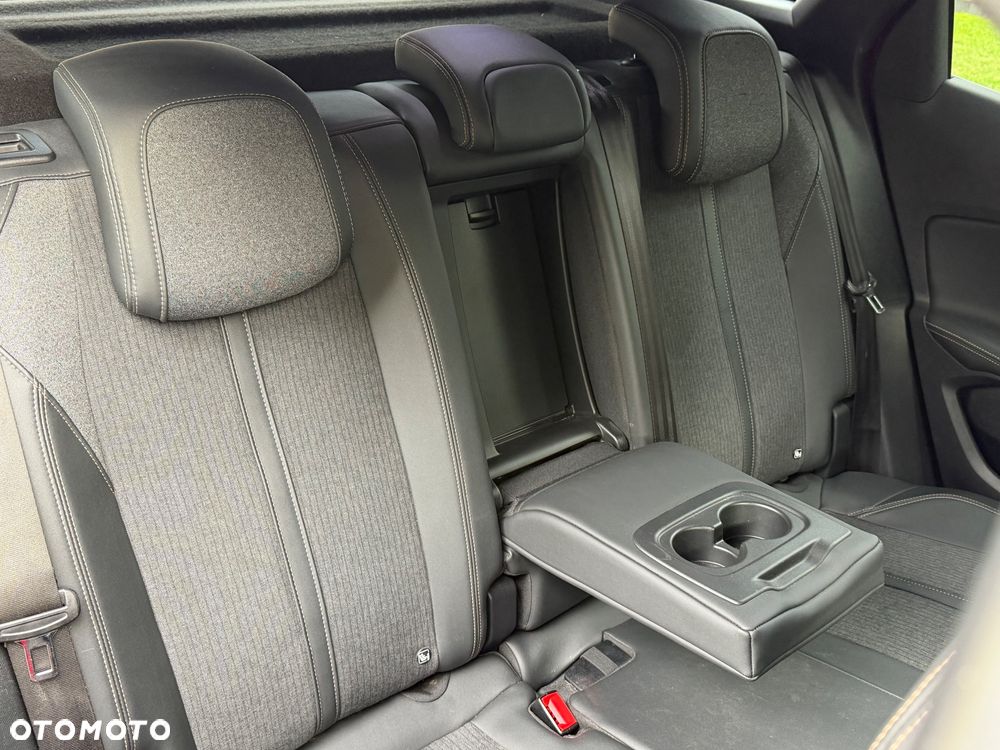 Peugeot 3008 1.2 PureTech GT S&S EAT8 - 12