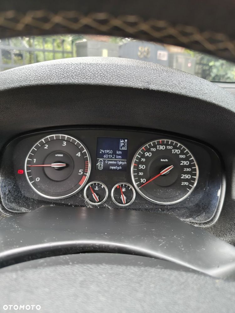 Renault Laguna V6 dCi 235 FAP GT - 7