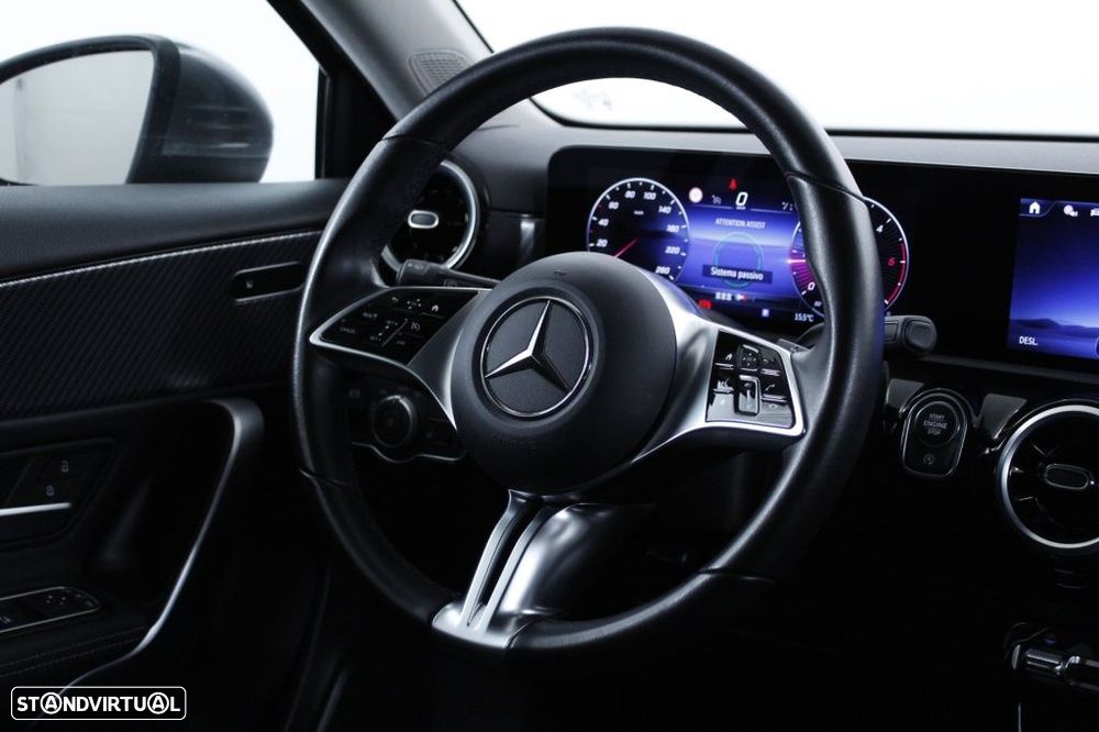 Mercedes-Benz A 200 d - 17