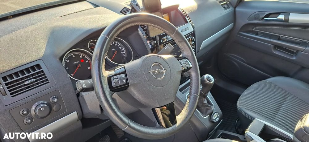 Opel Zafira 1.7 CDTI Cosmo - 17
