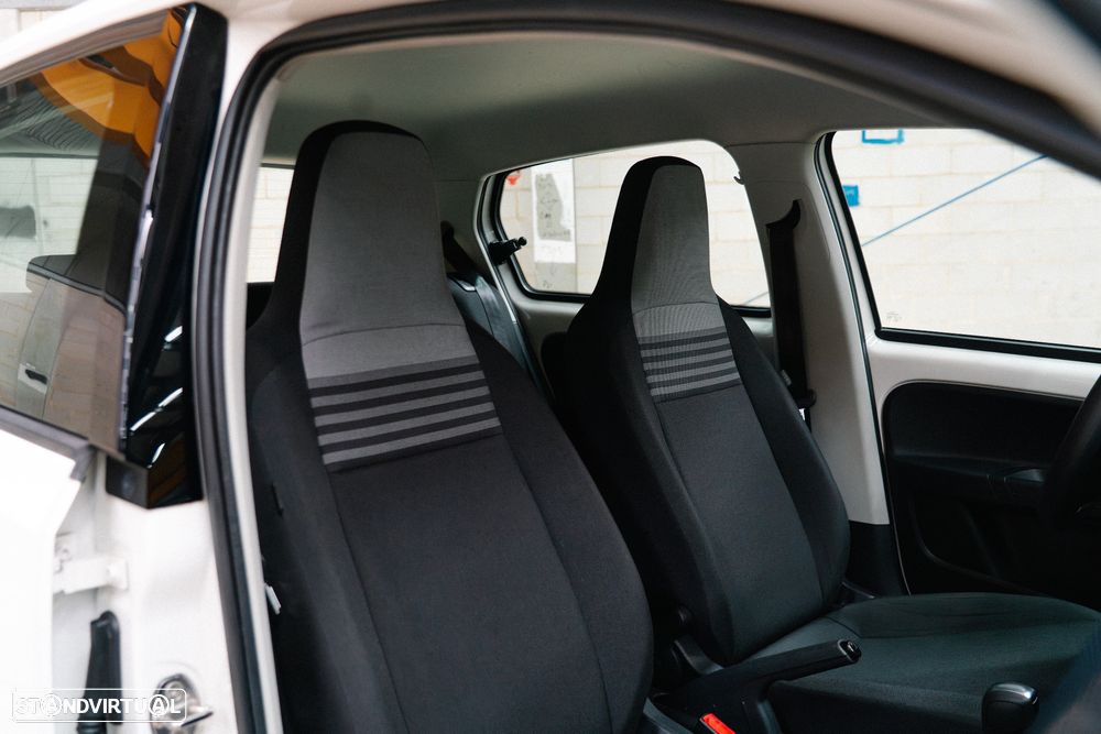 VW Up! 1.0 BMT Move Auto - 12