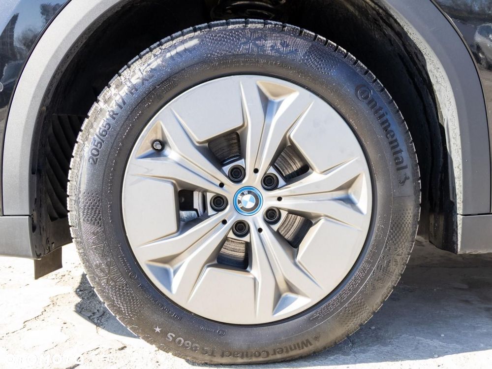 BMW iX2 - 7