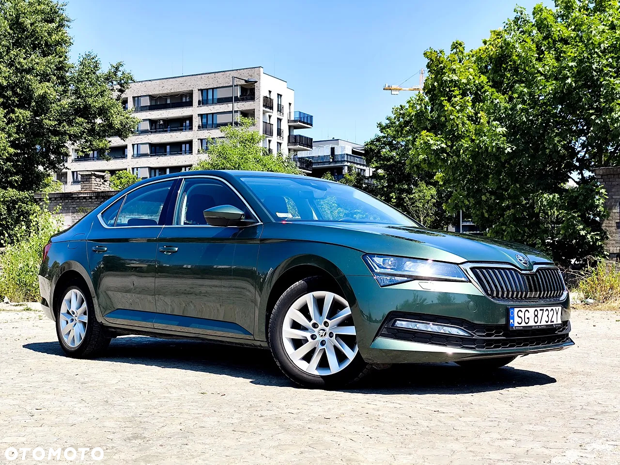 Skoda Superb 2.0 TDI SCR Style DSG - 4