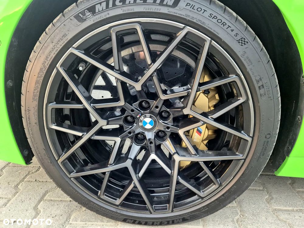 BMW M8 - 24
