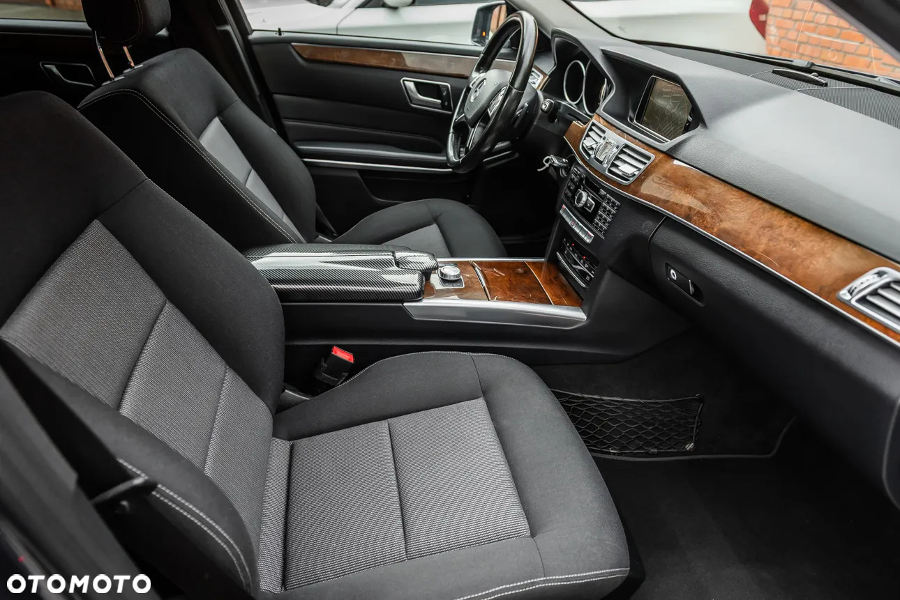 Mercedes-Benz Klasa E 350 BlueTEC 4-Matic Classic - 9