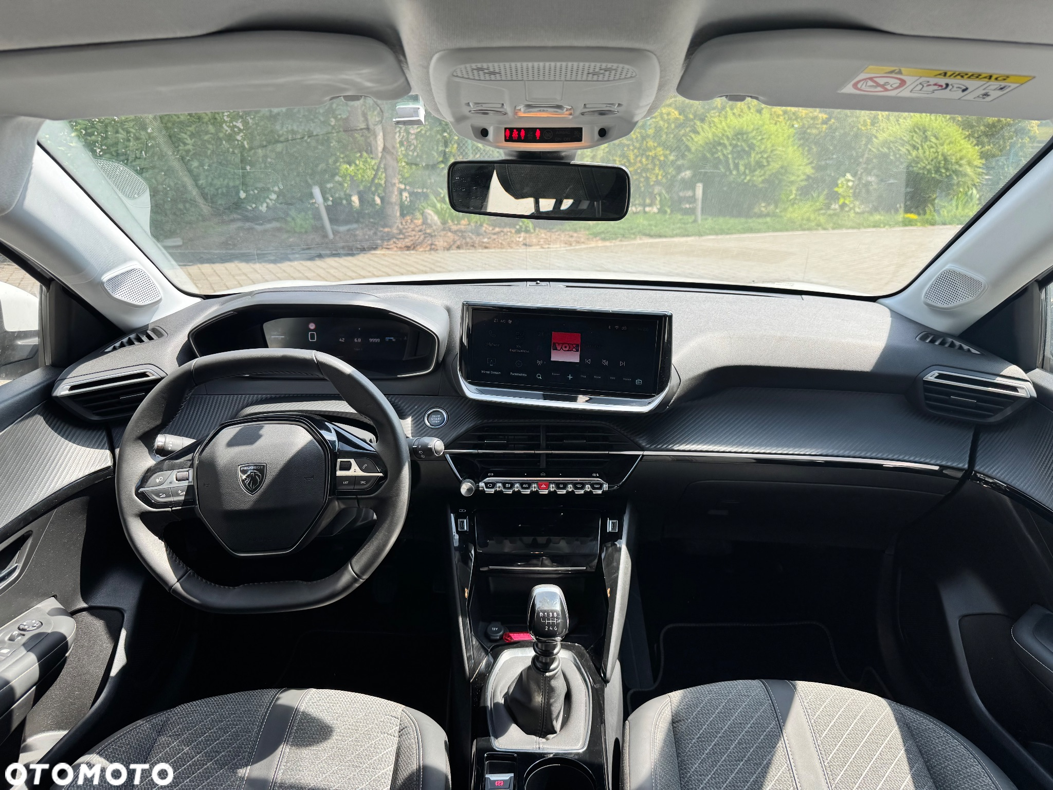 Peugeot 208 PureTech 100 Active Pack - 12