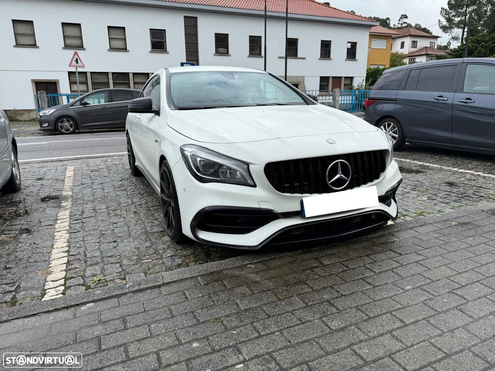Mercedes-Benz CLA 45 AMG 4Matic Shooting Brake 7G-DCT - 2