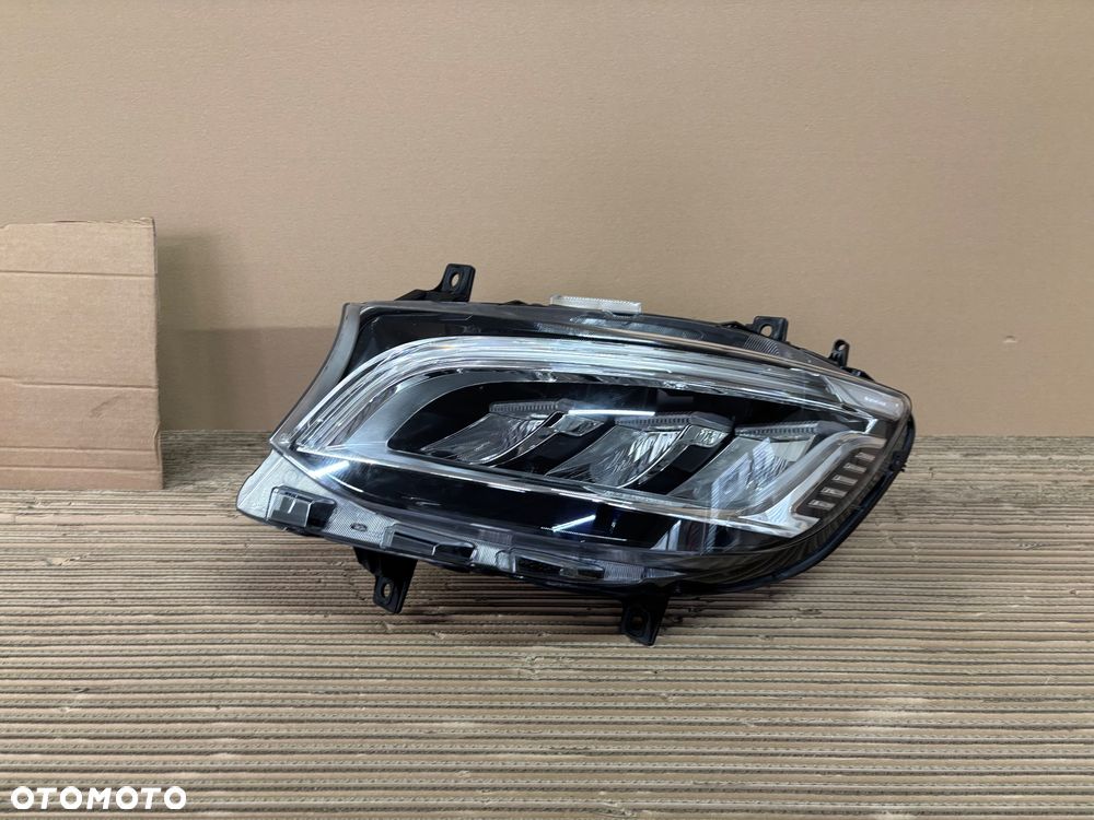 Mercedes Sprinter 907 /910 lampa lewa Full Led - 9