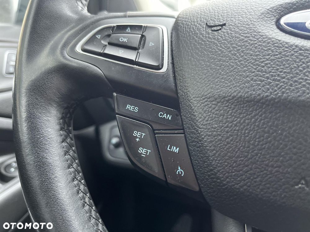 Ford Kuga 2.0 TDCi AWD Titanium - 27