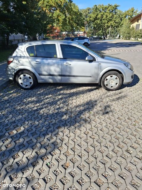 Opel Astra 2005 photo 4