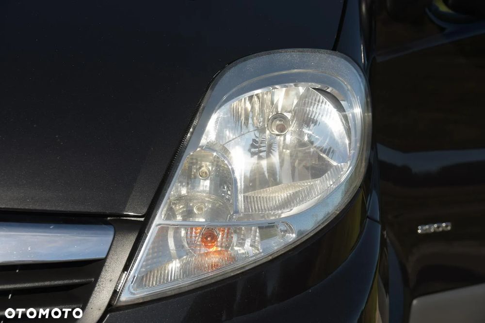 Opel Vivaro - 37