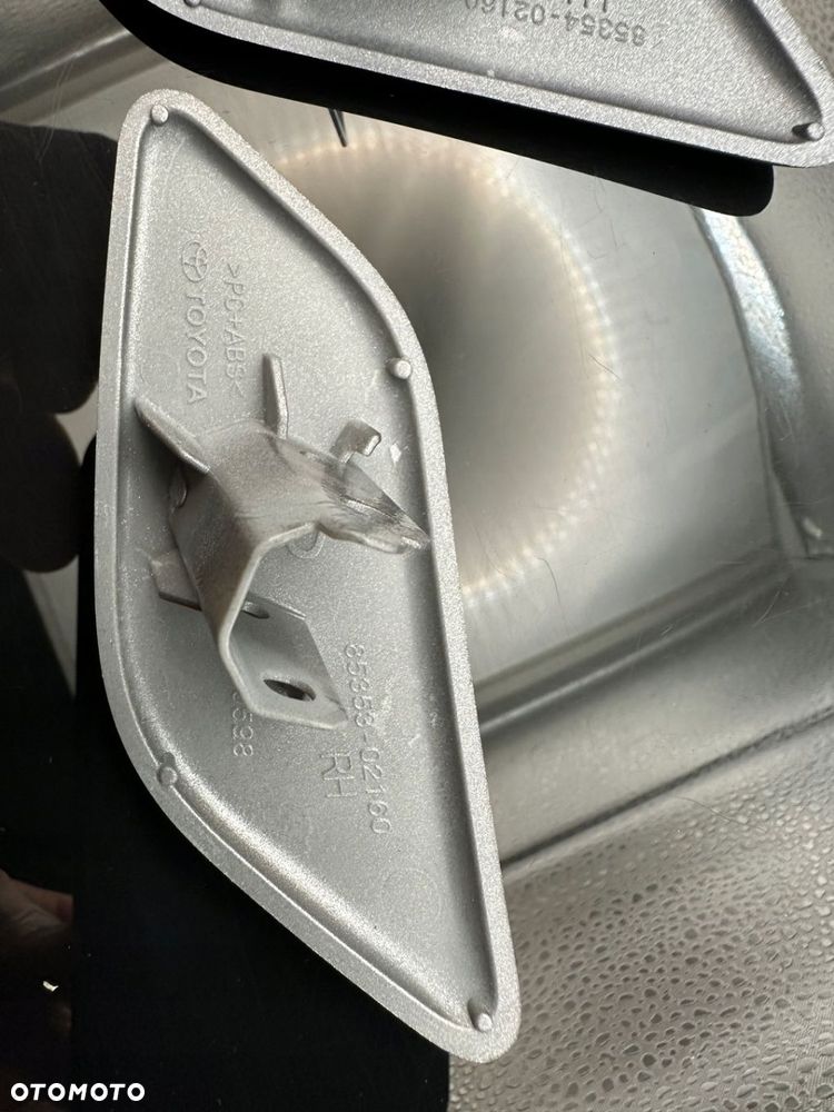 ZAŚLEPKA SPRYSKIWACZA COROLLA E21 2019 - WSZYSTKIE KOLORY OEM 85353-02160 - 16