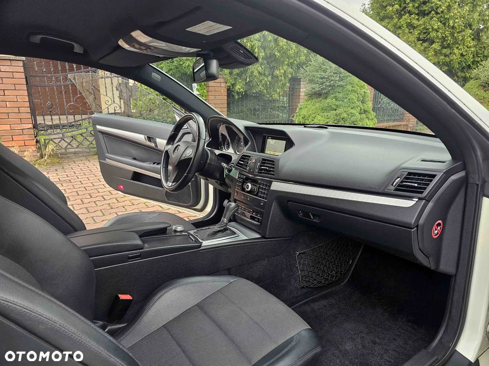 Mercedes-Benz Klasa E 250 BlueEFFICIENCY 7G-TRONIC Avantgarde - 21