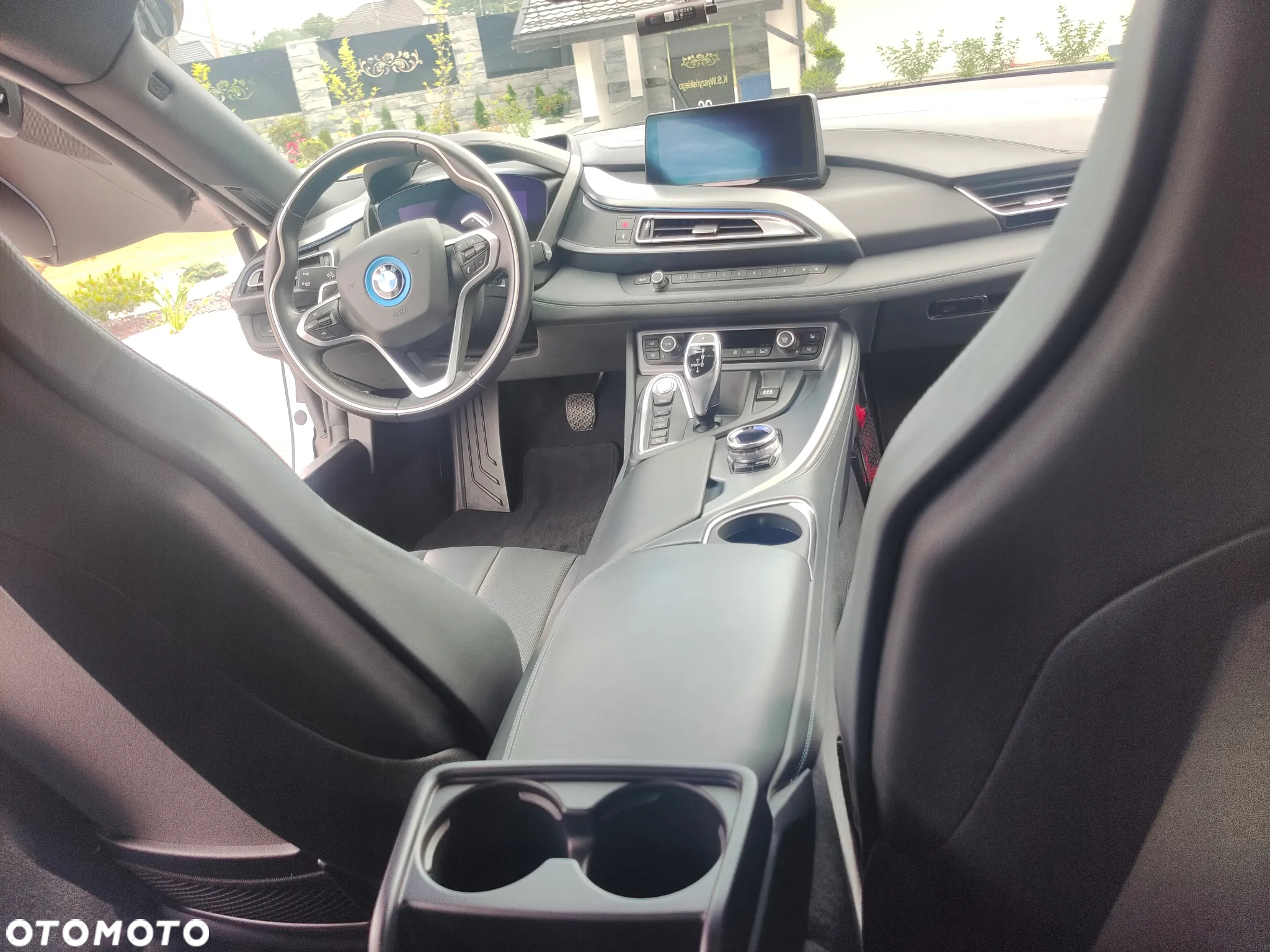 BMW i8 Coupe - 7