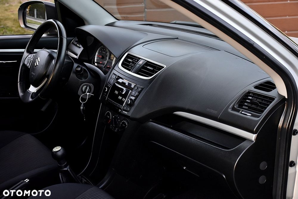 Suzuki Swift - 6