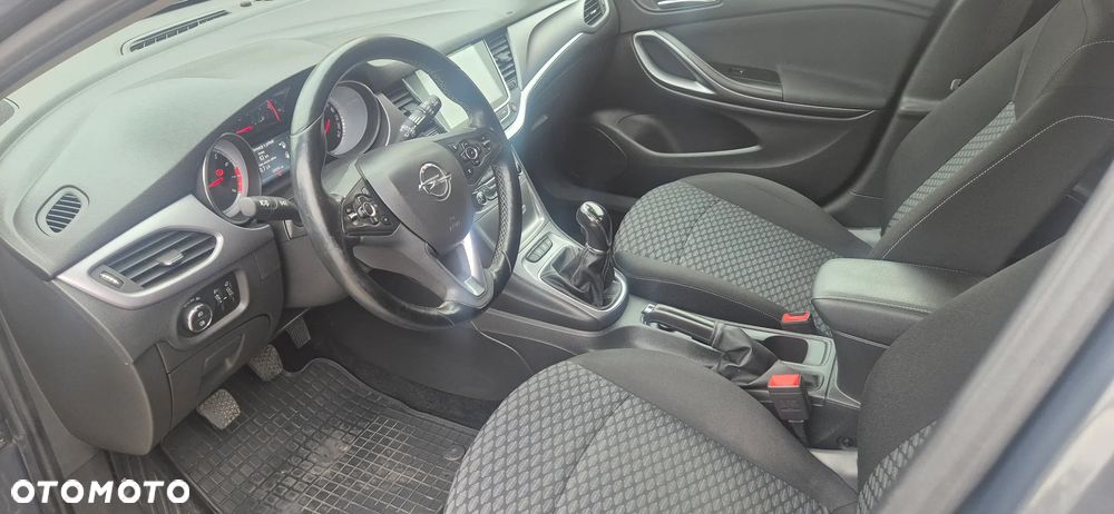 Opel Astra 1.4 Turbo Sports Tourer 120 Jahre - 9