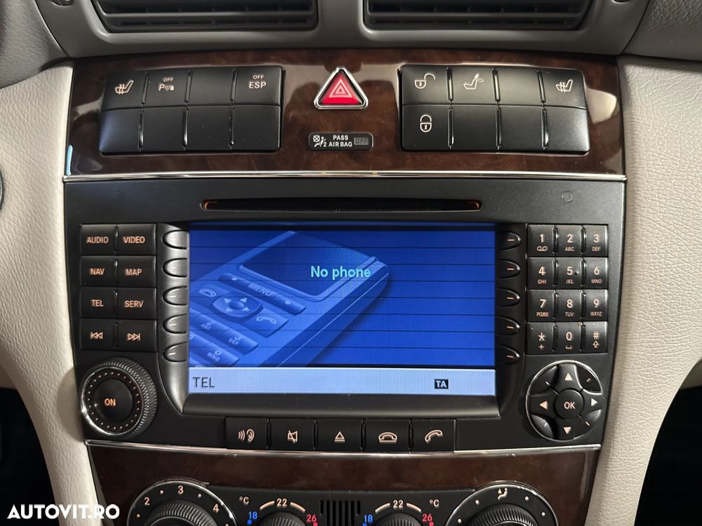 Mercedes-Benz C - 19